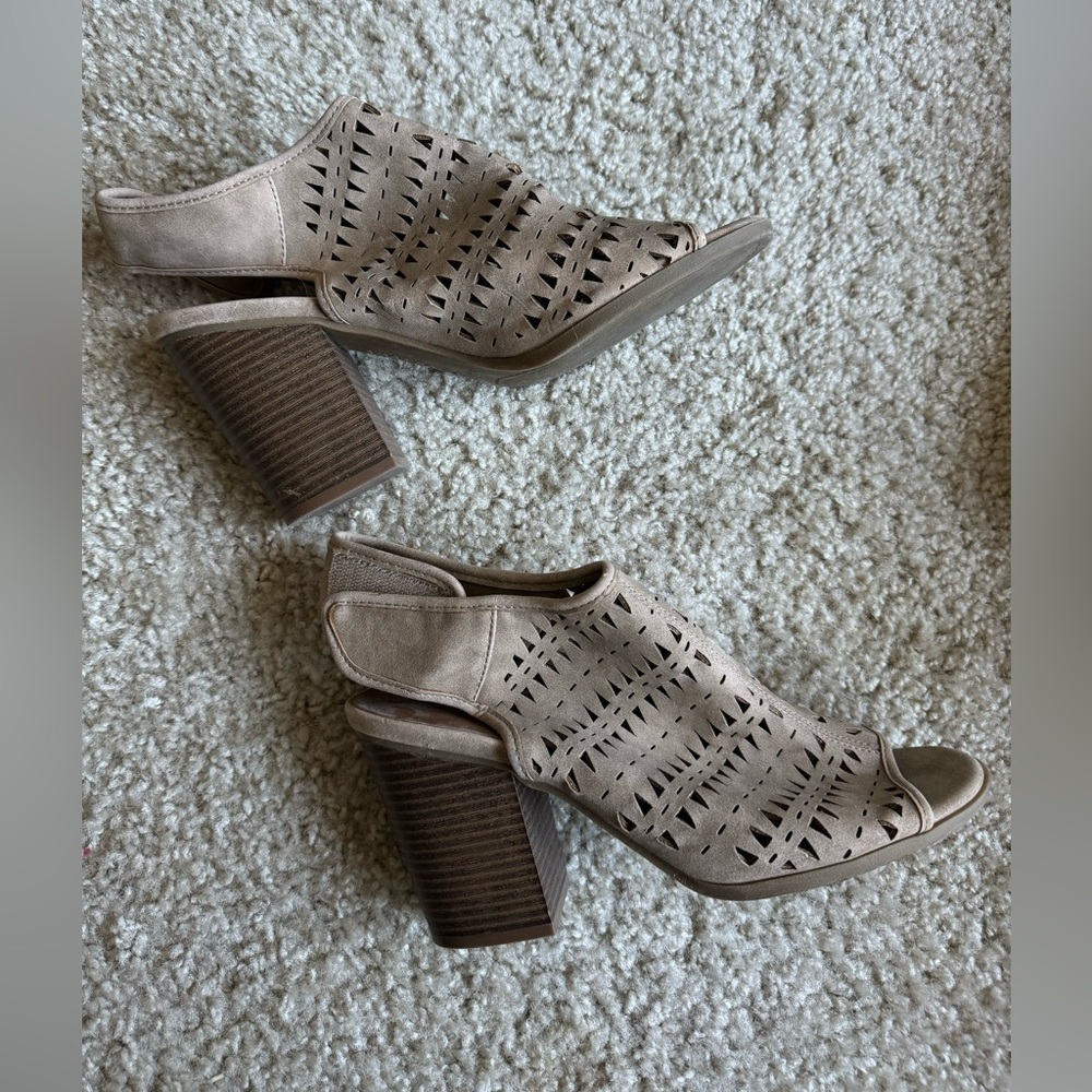 Tan heels, size 9.5